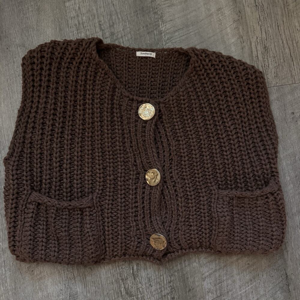 Women’s Chunky Knit Sweater Vest Brown Gold Button Front Oversized Fit Large